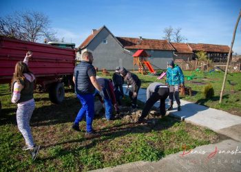 Velika radna akcija čišćenja Debeljače - Malo selo velikog srca